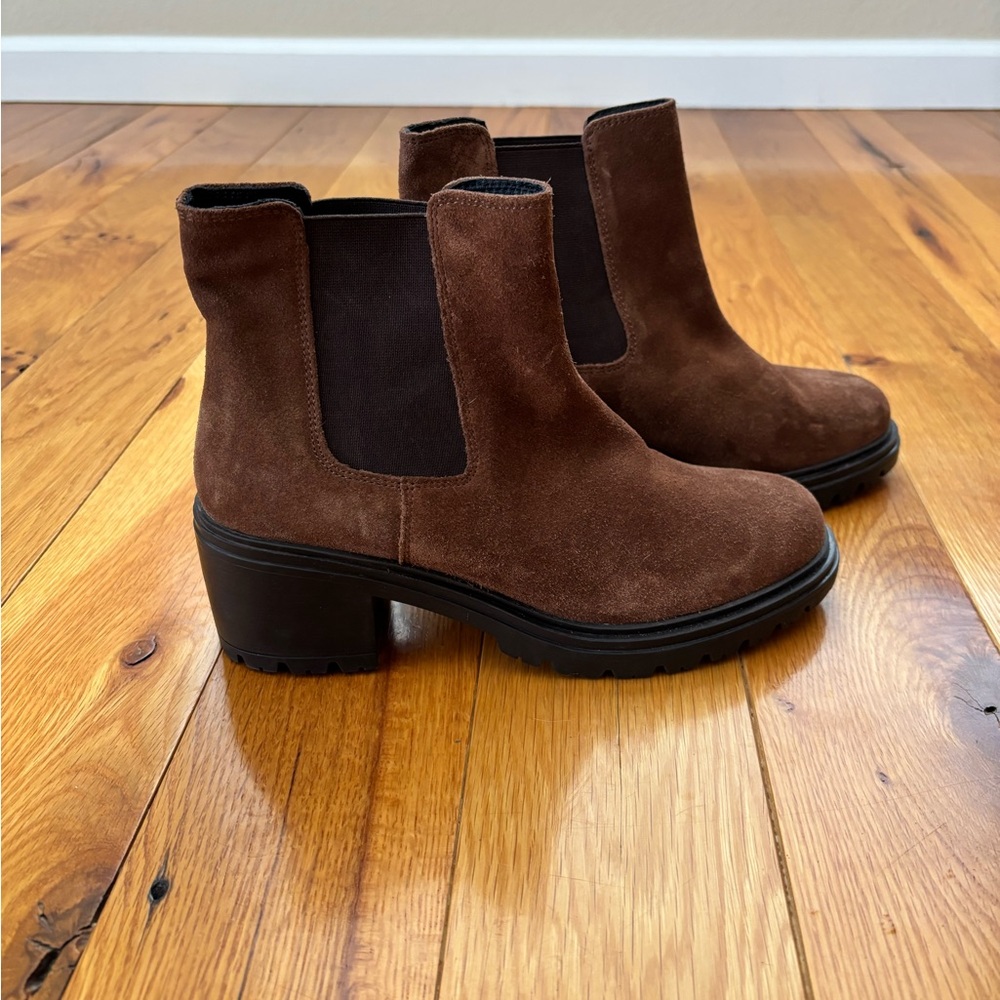 Size 8.5 Boots